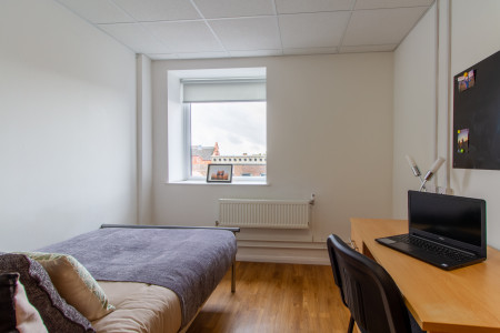 Silver Ensuite 1 bed student flat to rent on Clasketgate, Lincoln, LN2