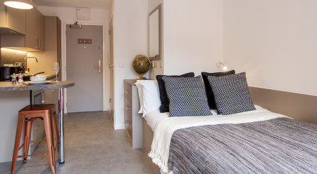 Classic Studio Student flat to rent on 13 - 19 Dean Street, Bristol, BS2