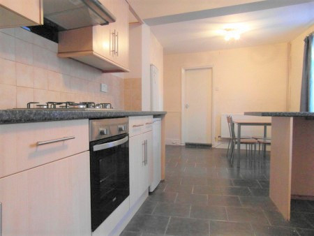 4 bed student house to rent on Princes Road, Hull, HU5