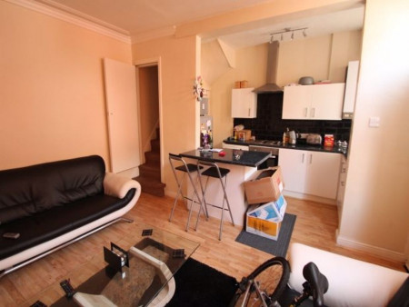 2 bed student house to rent on Harold Place, Leeds, LS6