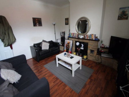 2 bed student house to rent on Rombalds Place, Leeds, LS12