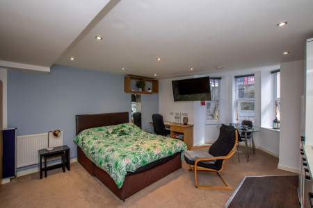 Luxury Studio Student flat to rent on Mutley Plain, Plymouth, PL4