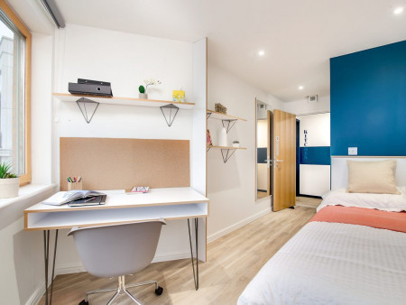 Platinum En Suite 1 bed student flat to rent on New Orient House, Imperial Road, London, SW6