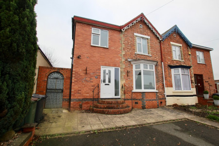 4 bed student house to rent on Derby Road, Loughborough, DE74