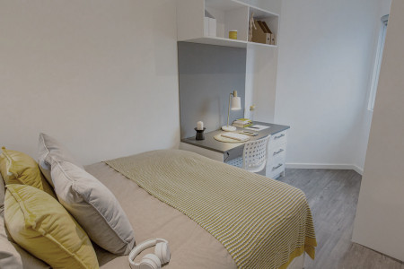 6-Bed Cluster En-suite – Standard Top Floor 6 bed student flat to rent on John Street, Exeter, EX1