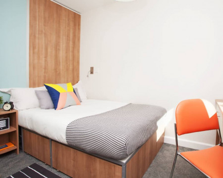 Premium En-Suite 5 bed student flat to rent on Salem Place, Exeter, EX4