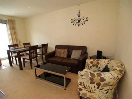 2 bed student house to rent on Flat 3, 20 North Street, Plymouth, PL4