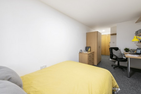 Ensuite - Silver Plus 6 bed student flat to rent on Edward Street, Sheffield, S3