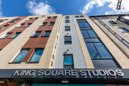 Extra Large Studio with Bath Student flat to rent on King Square, Bristol, BS2