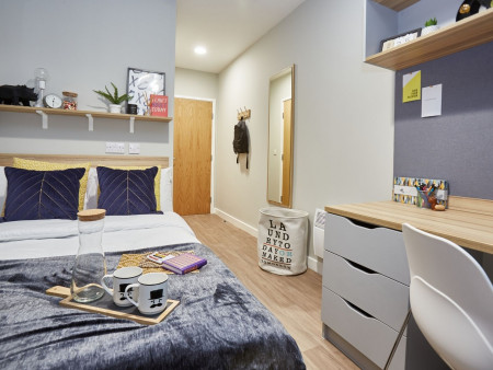 Bronze En Suite - EPC Rating B 5 bed student flat to rent on Gulson Road, Coventry, CV1