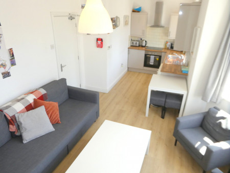 Student studio flat to rent on Everett Road, Manchester, M20
