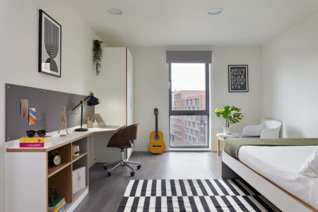 Gold Plus En-suite 7 bed student flat to rent on Broad Lane, Sheffield, S1