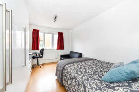 Studio. Eastern Boulevard 1 bed student flat to rent on Eastern Boulevard, Leicester, LE2