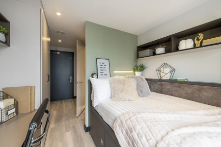 Premium 2 Bed Apartment 2 bed student flat to rent on Herbert Street, Cardiff, CF10
