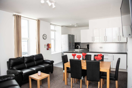 Flat 5 bed student flat to rent on Kensington Road, Plymouth, PL4
