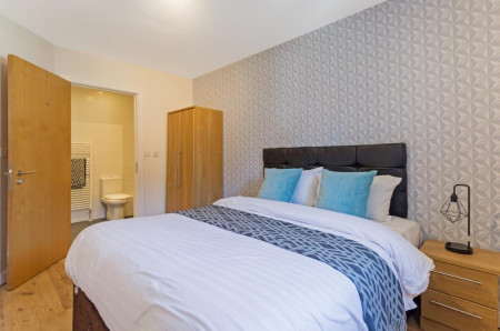 4 Bedroom Apartment