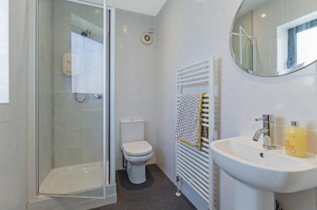 4 Bedroom Apartment