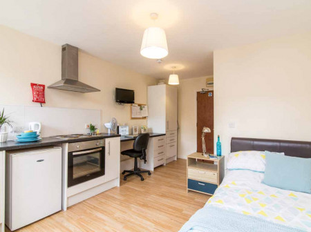 Bronze Studio Student flat to rent on Castle Gate, Nottingham, NG1