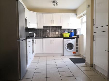3 bed student house to rent on Newland Avenue, Hull, HU5