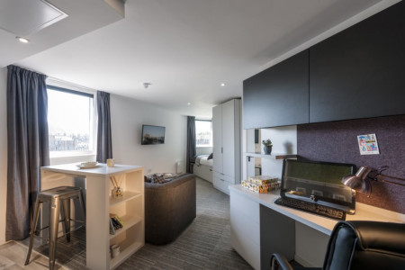 Studio Apartment Platinum Student flat to rent on Bothwell Street, Edinburgh, EH7