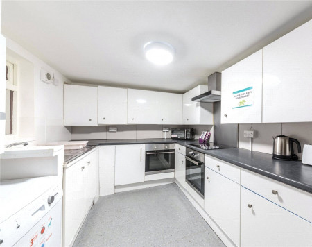 8 bed student house to rent on Dorset Gardens, Brighton, BN2