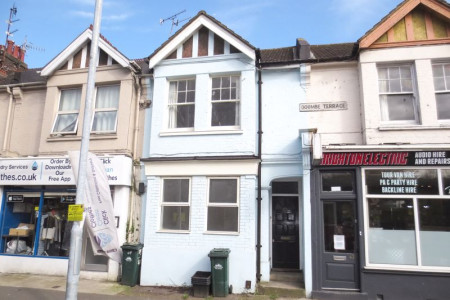 3 bed student house to rent on Coombe Terrace, Brighton, BN2
