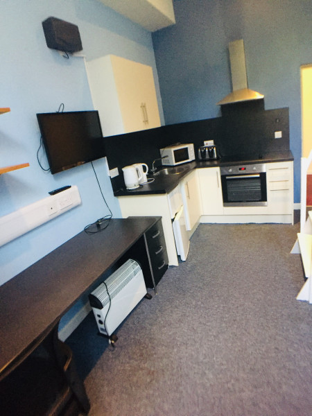 Mezzanine Studios Student flat to rent on Radmoor Road, Loughborough, LE11