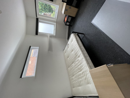 Superior Studio Student flat to rent on Forest Road, Loughborough, LE11