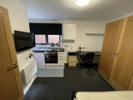 Standard Studio Student flat to rent on Forest Road, Loughborough, LE11