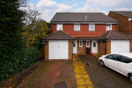 6 bed student house to rent on Downs Road, Canterbury, CT2