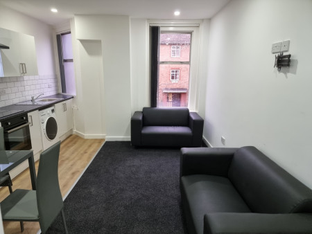 ONE FLAT FLAT 1 bed student flat to rent on WEST WALK, Leicester, LE2