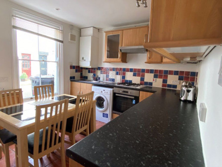 2 bed student house to rent on St Edmunds Road, Canterbury, CT1