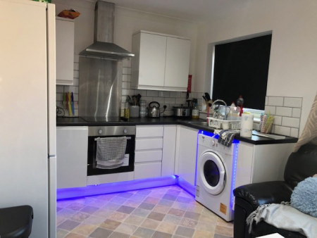 3 bed student house to rent on Loughborough Road, Nottingham, NG2