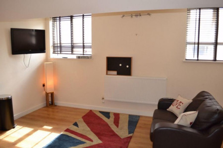 1 bed student house to rent on Orchard Street, Loughborough, LE11