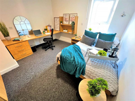 Premier Plus 6 bed student flat to rent on Woodgate, Loughborough, LE11