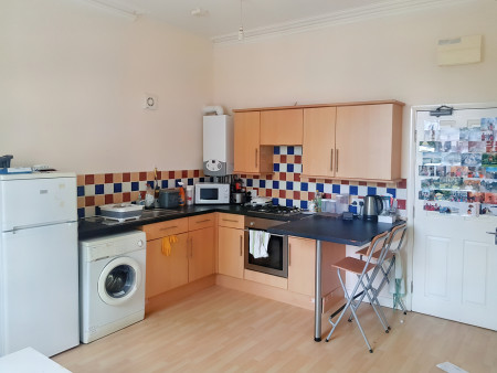 1-Bed 1 bed student flat to rent on Victoria Park Road, Leicester, LE2