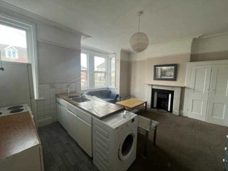 Student studio flat to rent on Wilton Avenue, Southampton, SO15