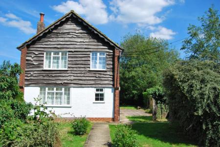 8 bed student house to rent on Woodland Way, Canterbury, CT2