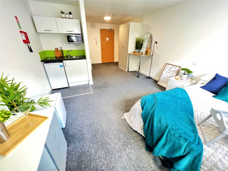 Ground Floor Premier Studio Student flat to rent on Tudor Road, Leicester, LE3