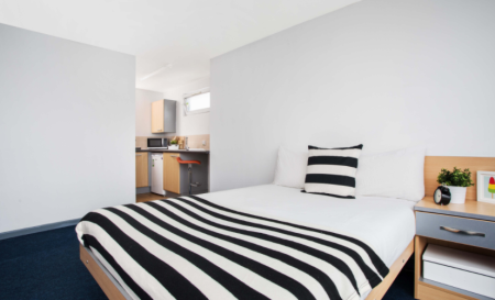 Premium One Bedroom Flat Student flat to rent on Lineker Road, Leicester, LE2