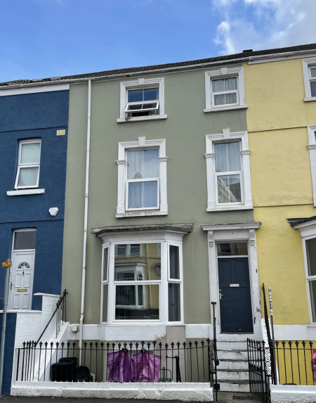 5 bed student house to rent on Bryn Rd, Swansea, SA2