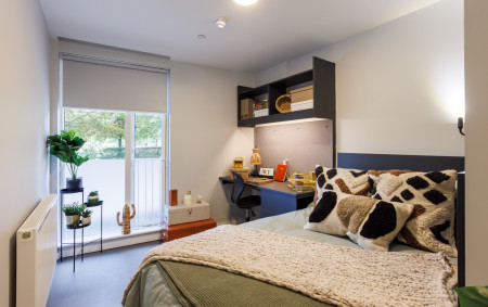 12-Bed Ensuite 12 bed student flat to rent on 78-89 Alscot Road, London, SE1