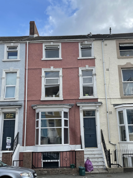 3 bed student house to rent on Bryn Road, Swansea, SA2