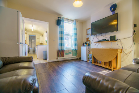 5 bed student house to rent on Carholme Road, Lincoln, LN1