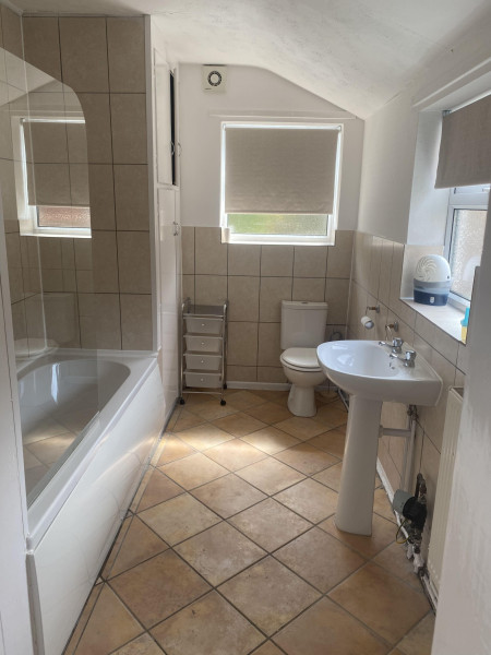 4 bed student house to rent on Boultham Avenue, Lincoln, LN5