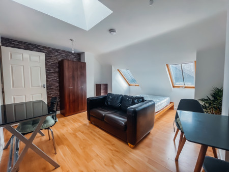 1 bed student house to rent on Market Street, Loughborough, LE11