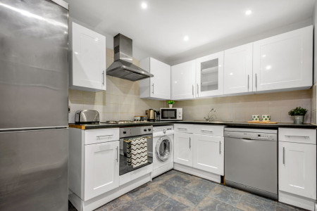 3 Bedroom Apartment