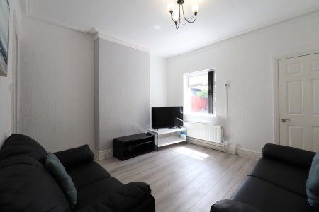 4 bed student house to rent on Reservoir Road, Birmingham, B16