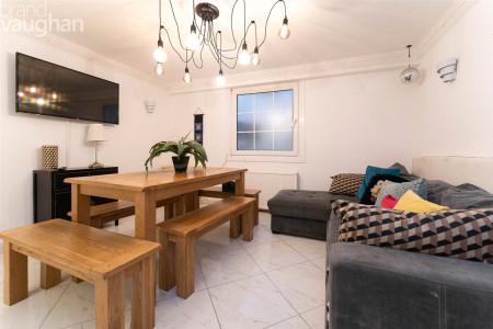 6 bed student house to rent on Margaret Street, Brighton, BN2