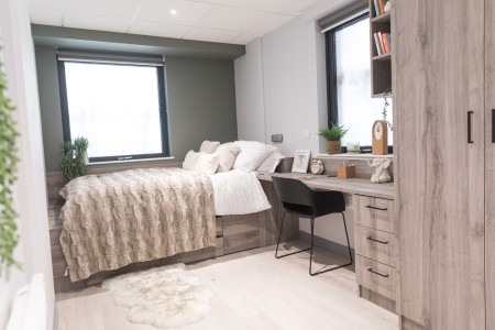 Classic En-suite 6 bed student flat to rent on Kings Road, Swansea, SA1